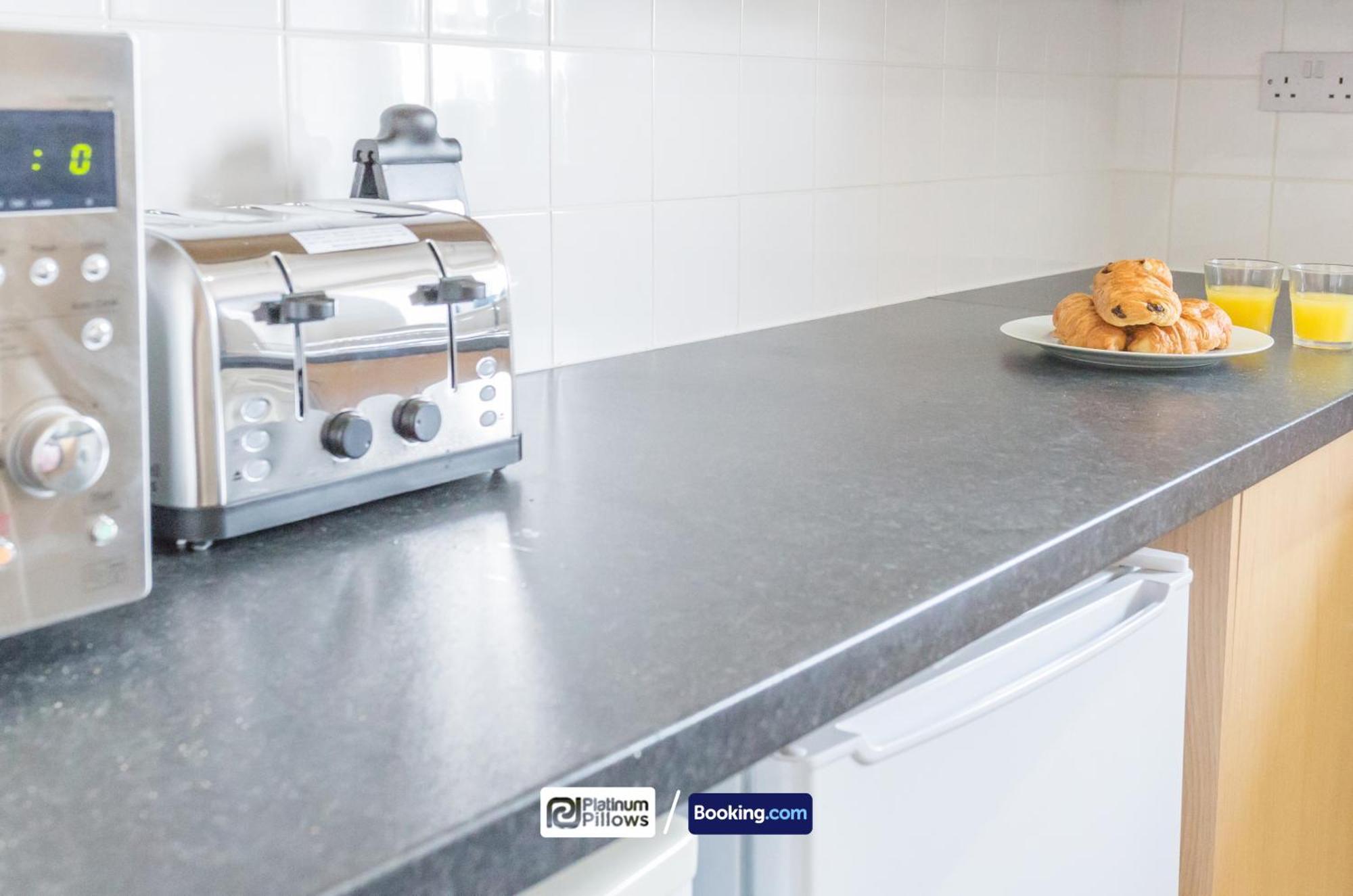 Modern Oxford 2 Bedroom Apartments, Families & Contractor Accommodation, Near John Radcliffe Hospital Exteriér fotografie