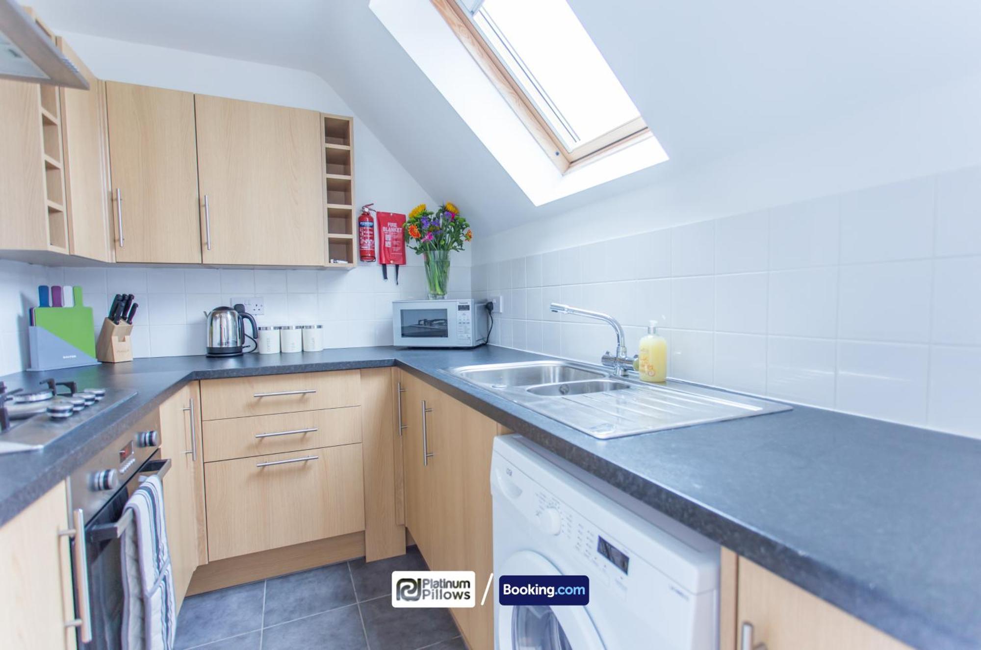 Modern Oxford 2 Bedroom Apartments, Families & Contractor Accommodation, Near John Radcliffe Hospital Exteriér fotografie